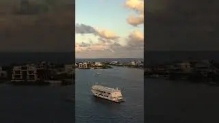 Cayman Mermaid - Abandoned