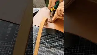 Daily handmade~ hammering copper nails #handmade leather goods