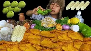 ASMR EATING SOUND DALMOT CHEWRA,FRIED FISH,DAMEKO AALU,AKABIRE KHURSANI ||NEPALI KHAJA SET||