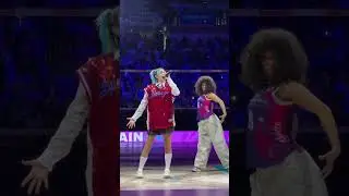Mini concerto di Rose Villain all&rsquo;Inalpi Arena di Torino alla Coppa Italia Frecciarossa il 24-1-2026