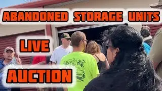 Live Storage Wars Auction In Tennessee 8 Units Up For Auction! #StorageWars #Bid