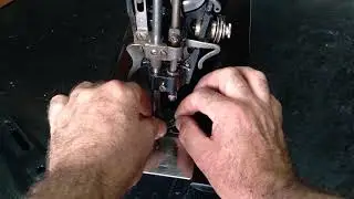 Tirar barra calcador, regular press&atilde;o e alinhar calcador da m&aacute;quina de costura Singer 3115 e 31K15
