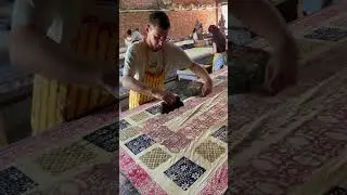 This is a Bagru print natural process in printing #blockprint #art #printingworld ￼