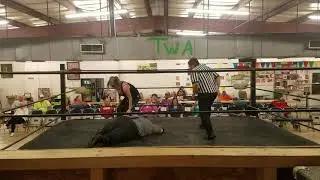 Megyn Moxley vs Knuckles Borgata