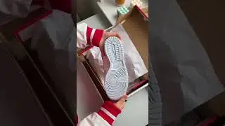 unboxing Nike Dunk High Football Grey DD1869 102,how about send it to girlfriend?