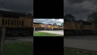 UP 9000 manifest train