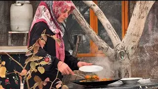 Sacda Tavuk & Patates | K&ouml;y Usul&uuml; Domates Soslu Efsane Lezzet