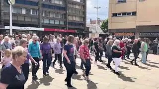 Cross my Heart Line Dance at the Flashmob in Dalkeith