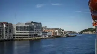 Timelapse southbound Hurtigruten MS Nordkapp - In the port of Kristiansund 24.07.2017 4K