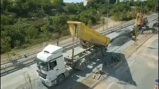 Başakşehir, Kayabaşı Mah. Şamlar Mevkinin Trafiğini Rahatlatacak &Ccedil;alışmamız S&uuml;ratle Devam Etmektedir