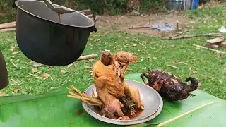 Pinagluto namin ng Manok na pinaupo at lechon na native chicken ang aming mga bisita.