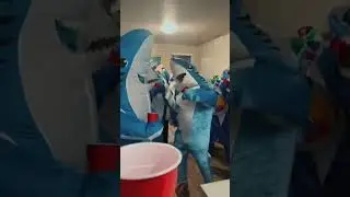 Worlds first ever dancing shark party #LeftShark #KatyPerry #DiscountDentist #FruitSurgery #Shorts
