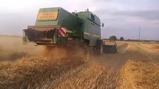 Żniwa 2019. JD 2256 NH TC5.80