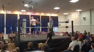 'The Idol' Ian Logan vs Sid Manelli