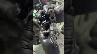 Mire por que se descalibran las válvulas frecuentemente. #tikormotos
