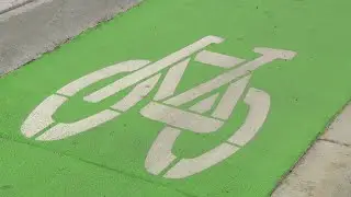Mayor Johnson celebrates 100 miles of new bikeways in Chicago, 500 miles more to come