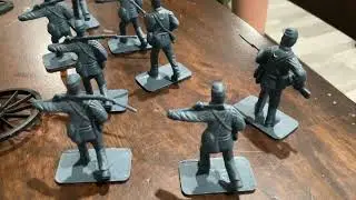 NEW ARMY/ war figures