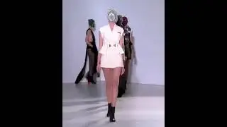 #maisonmargiela #masks #shine #dresstoimpress #dressup #fashion #model #catwalk