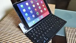 Zagg Pocket univerz&aacute;lis billentyűzet bemutat&oacute;