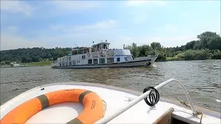 Płyniemy Daleko/ Zawijamy do Portów/ Oglądamy Statki i Mosty
