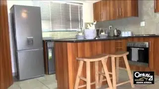 3 Bedroom Apartment For Sale in Rustenburg, South Africa for ZAR 710,000...
