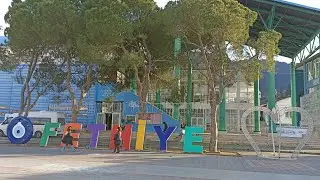 Фетхие иду на рыбный рынок вдоль побережья. Fethiye going to the fish market along the coast.