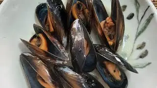 Mejillones al vapor con limón y ajos, muy rico y fácil de preparar 😋 👍💯