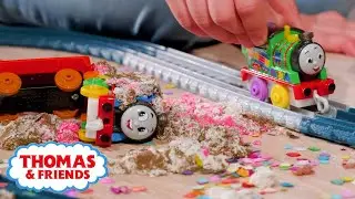 A Perfect Percy Birthday! | Watch Out Thomas