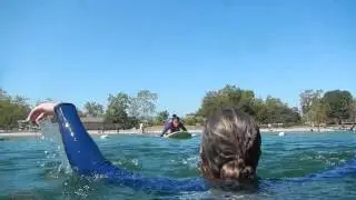 Lifeguarding Drill: Rescue Board, active victim, knee position, Tutorial