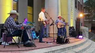 2021 08 Aug 28 Strait Apple Devices 4K