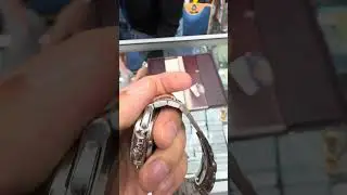 Patek Philippe Nautilus &mdash; символ статуса и утончённого вкуса. Цена &mdash; 76 000&euro;.