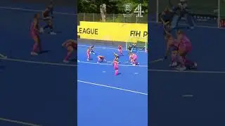 Curtis dancing around the defenders 😅 #FIHPL #Hockey #Skill