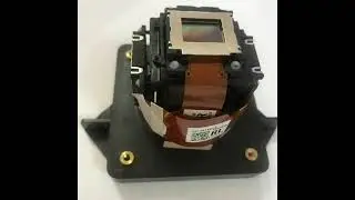 Brand new Projector lcd prism spin and jump and wait for you.