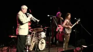 Cynthia Sayer and Sparks Fly, Live in Denmark: Dark Eyes
