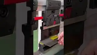 Bending machine bends mirror stainless steel without trace. Special material without trace #bending