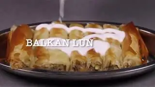 Meat and Potato Phyllo Pie (Sareni burek sa kupovnim jufkama)