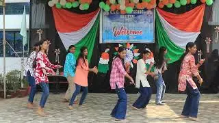Group dance by class 8th girls | Republic day | GLD | P1
