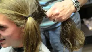How to Donate Hair for Cancer in Canada (EASY INSTRUCTIONS)
