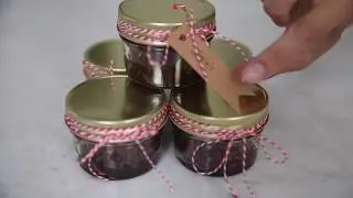 DIY Gingerbread Sugar Scrub