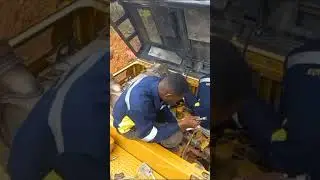 ENGINEERS AT WORK - CAT 336E EXCAVATOR