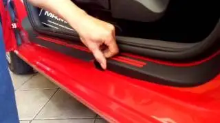 Aplica&ccedil;&atilde;o Soleiras Super Protetora VW UP 2 Portas