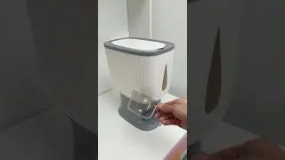 Pound Rice Bucket, a Large-Capacity Grain Container Moisture-Proof Insect Proof Storage Container