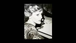 Katia Ricciarelli - D'amor sull'ali rosee...Tu vedrai - Trovatore - Rocca Brancaleone 1977