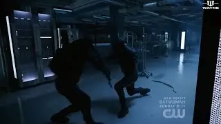 Earth 1 Arrow vs Earth 2 Arrow Black Canary New Suit Oliver Queen Vs Good Guy Adrian Chase Archer