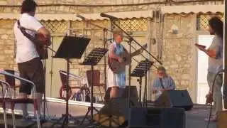 Lydia Mentink & Lennard - Who by Fire (soundcheck, Hydra, Greece, June 13, 2015)