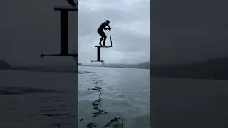 IMPOSSIBLE TO JUMP ON A FOIL ?!?! #foil #jump #pumpfoil