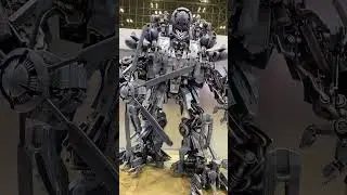 Look at the detail of Blackout statue at Tokyo Comic-Con 2022 #shorts #blackout #transformers