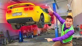 Amazing Comedy Video 2025 - Thief Jack Races Doctor Through Foam Tunnel