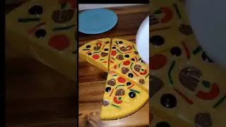 Cutting pizza sounds / Satisfying video ASMR Cutting pizza🍕 #shorts
