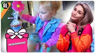 IK wil het ZO GRAAG weten!  (verrassing)  // Tjits Vlog #785
